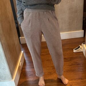 Varley pleated Jogger Pants